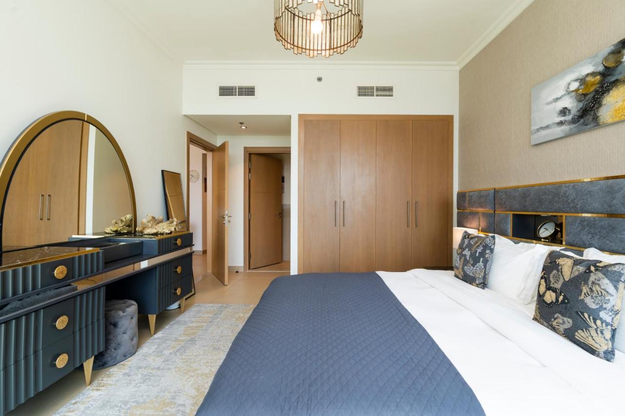 Prestige Living 1Br With Full Burj Khalifa View By Auberge Dubai Exterior foto